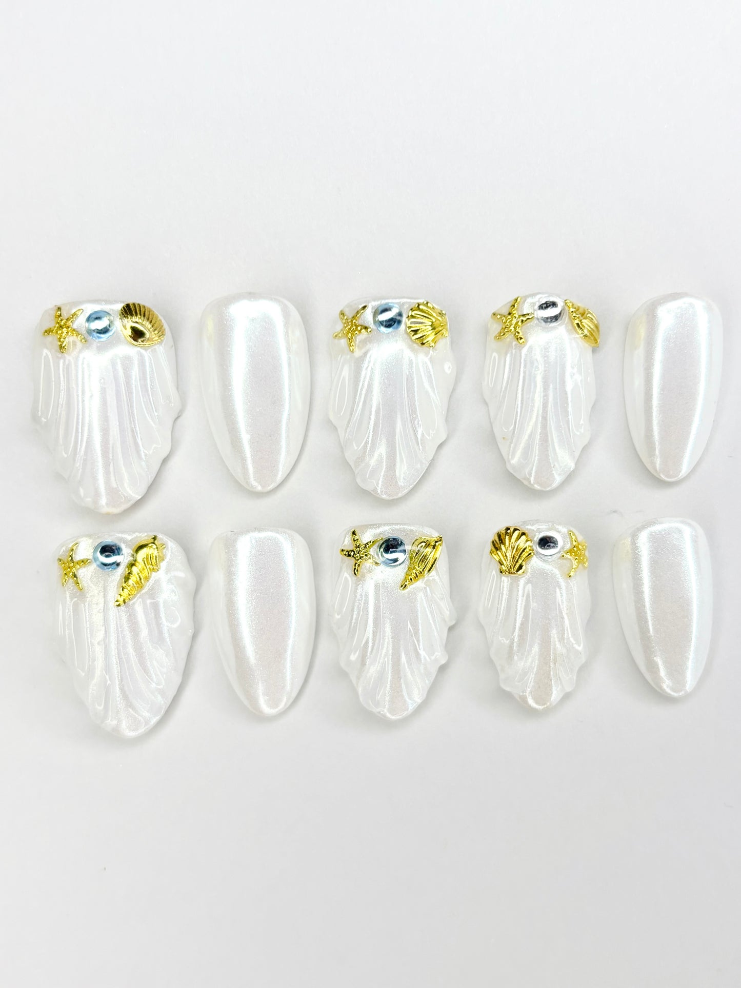 Oyster Aura