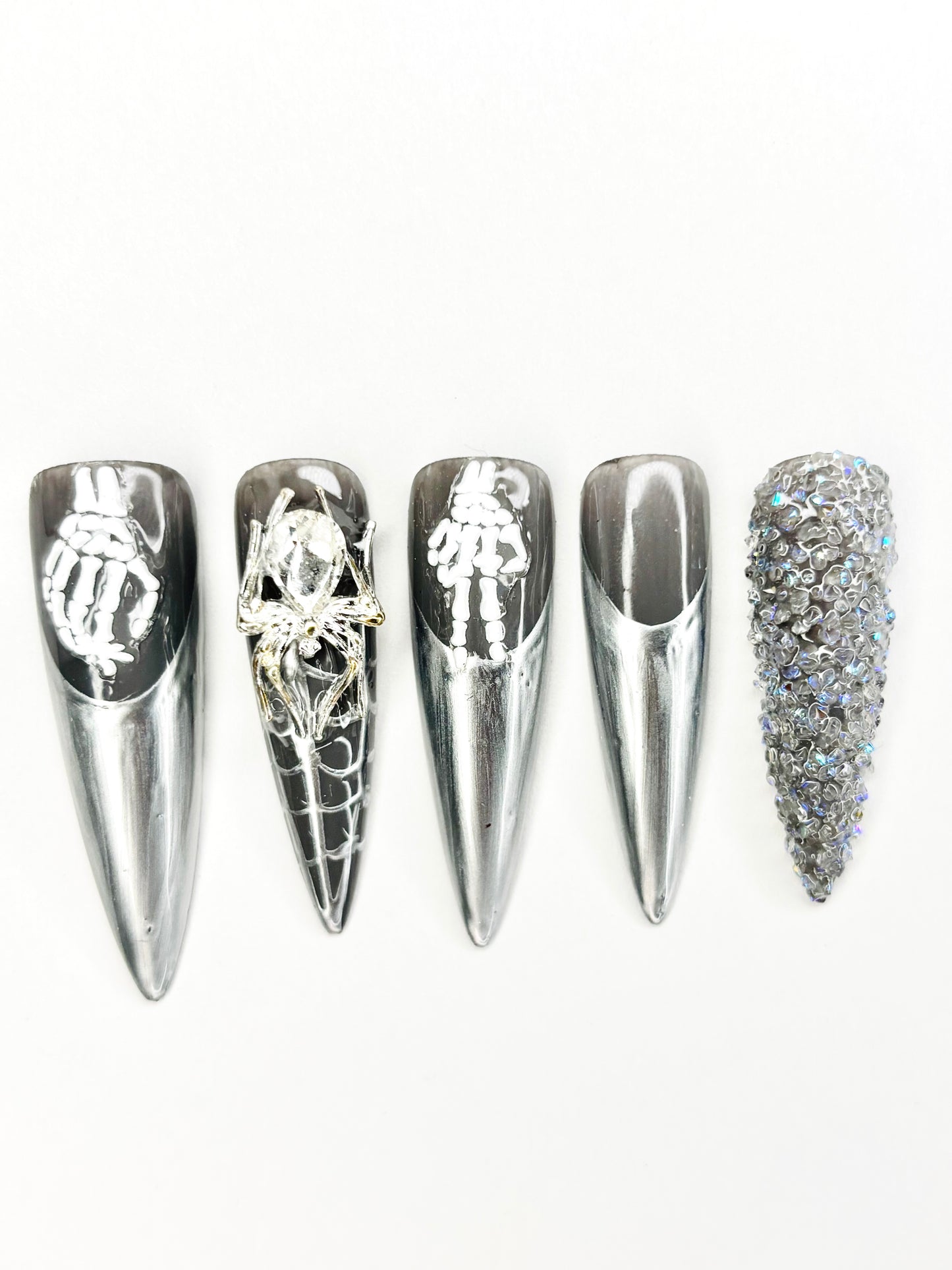 Haunting Glitz