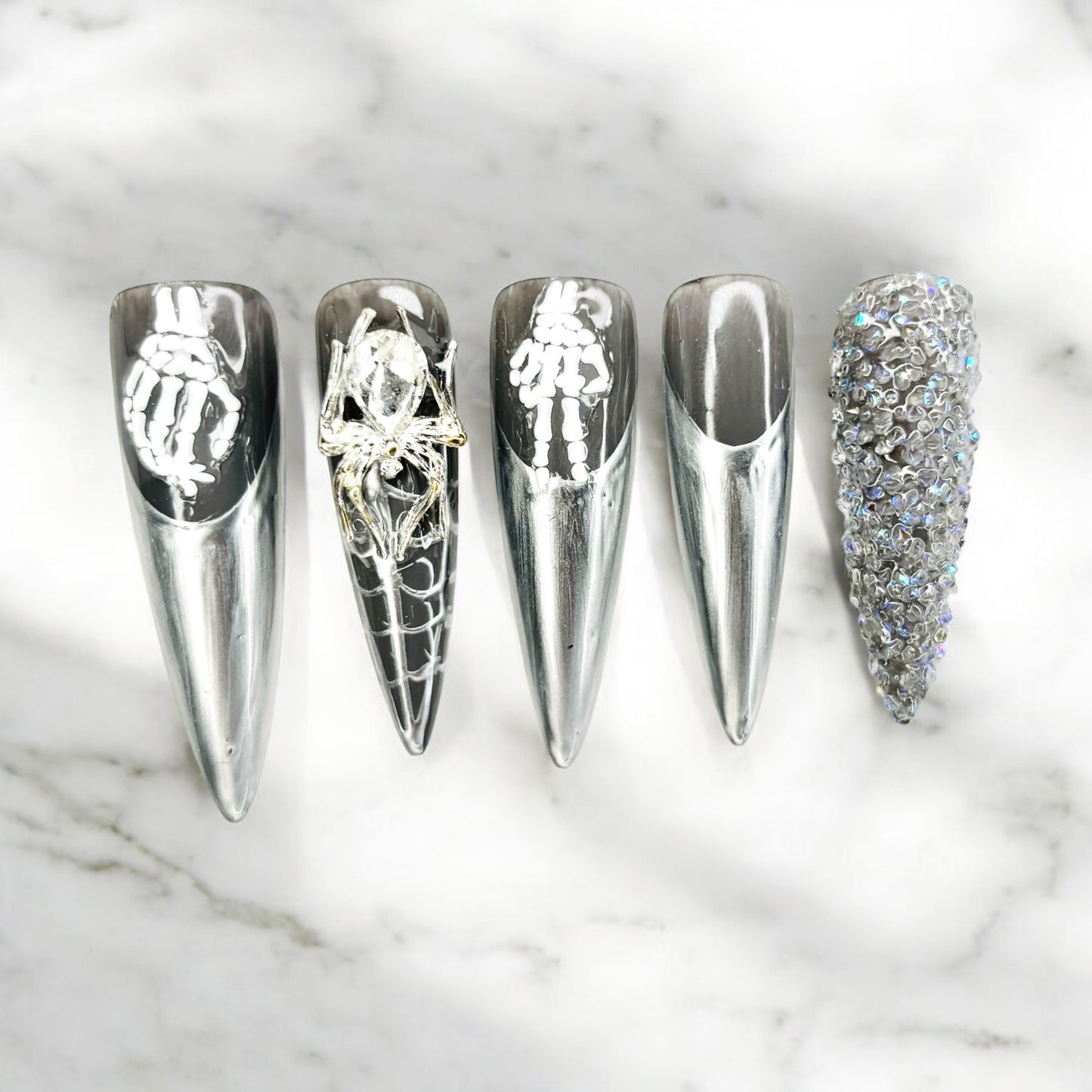 Haunting Glitz